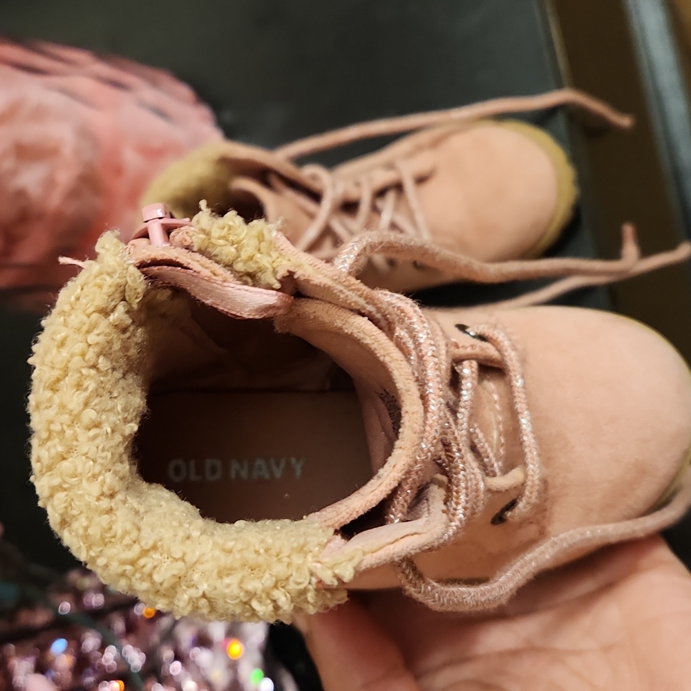 Toddler boots - Picture 2 of 3